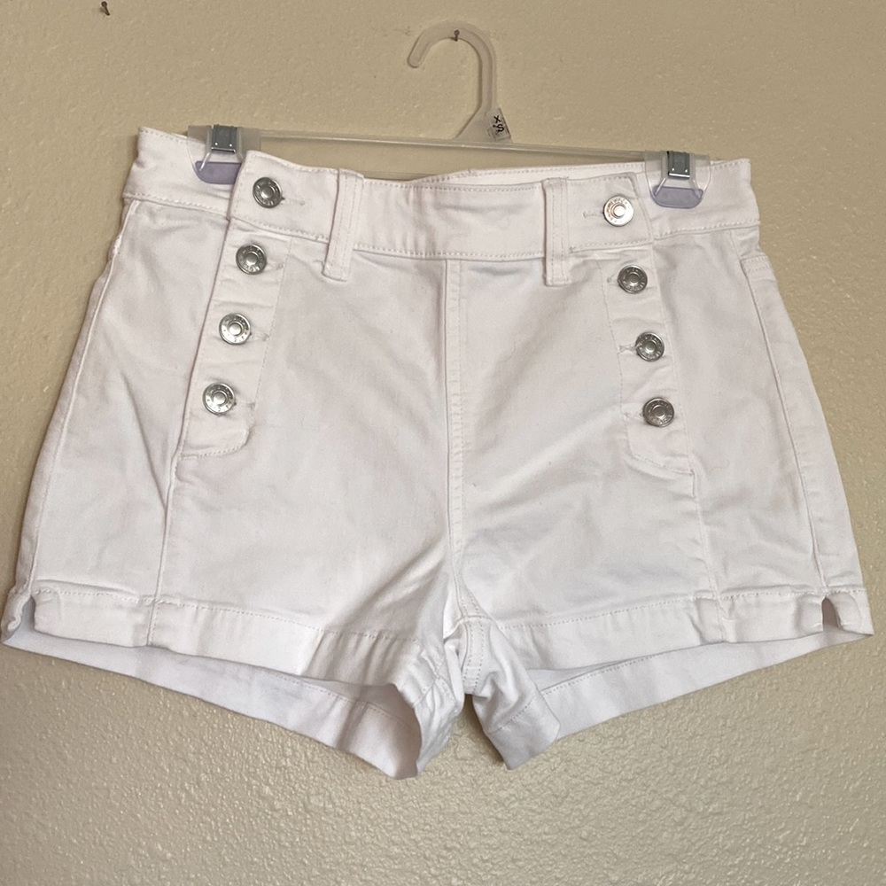 AMERICAN EAGLE sailor shorts in true white SZ 2